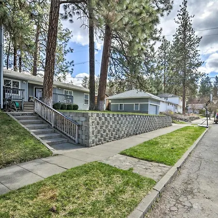 Centrally Located South Hill Apartment With Smart Tv